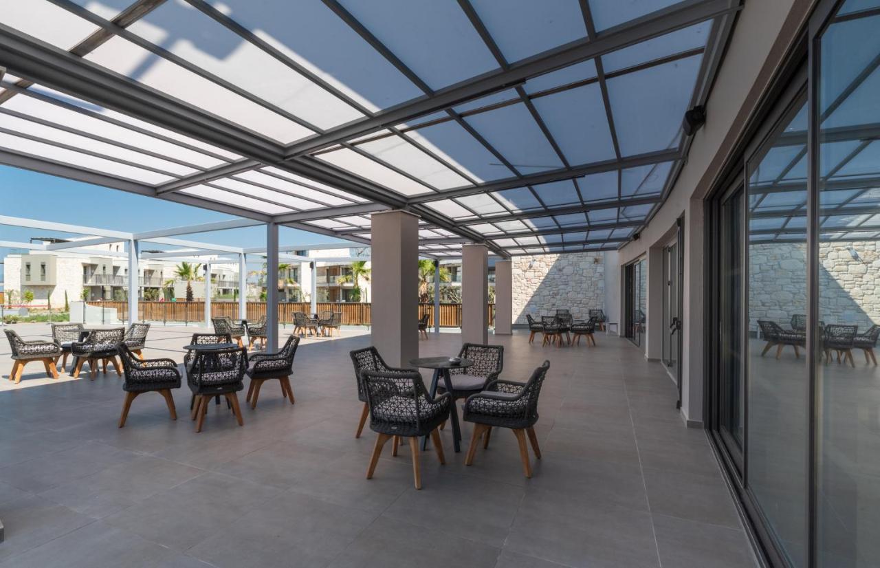 Portes Lithos Luxury Νέα Ποτίδαια